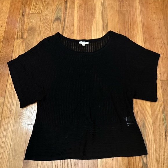 Eileen Fisher Short Sleeve Black Tee Size Small - Picture 1 of 6